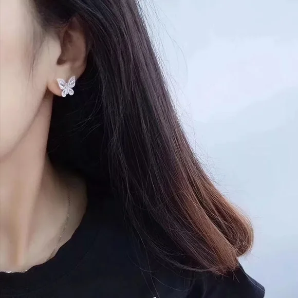 Pretty Butterfly Earrings - Picture 3 of 3